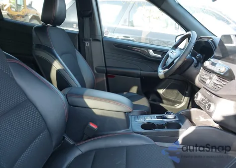 2025 Ford Escape St-Line из США, поврежденный, VIN 1FMCU9MNXSUB18561